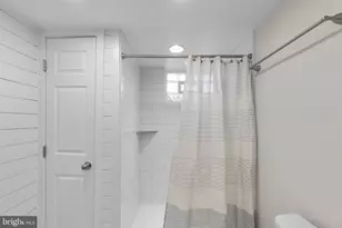 2018 Norhurst Way N, Catonsville, MD 21228 - Photo 29