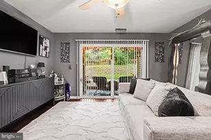 4 Ashlar Hill Ct, Baltimore, MD 21234 - Photo 9
