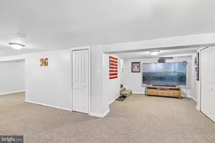 7 Goeller Ave, Essex, MD 21221 - Photo 21