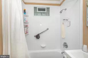 8116 Dundalk Ave, Baltimore, MD 21222 - Photo 17