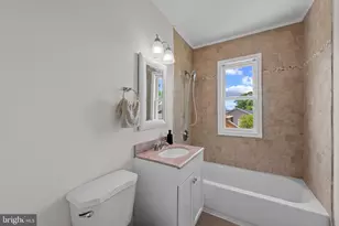 24 Yawmeter Dr, Baltimore, MD 21220 - Photo 15
