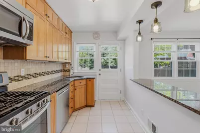 7037 Heathfield, Baltimore, MD 21212 - Photo 17
