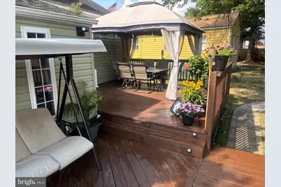 220 Pinewood Road, Baltimore, MD 21222 - Photo 11