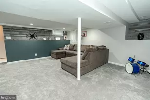 220 Pinewood Rd, Baltimore, MD 21222 - Photo 25