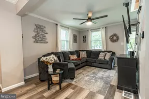 220 Pinewood Rd, Baltimore, MD 21222 - Photo 11