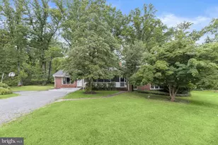 2 Greenlea Dr, Pikesville, MD 21208 - Photo 1
