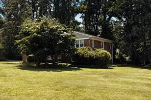 2 Greenlea Dr, Pikesville, MD 21208 - Photo 1
