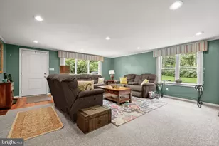 2 Greenlea Dr, Pikesville, MD 21208 - Photo 21