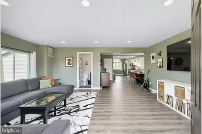 8206 Bear Creek Drive, Baltimore, MD 21222 - Photo 7