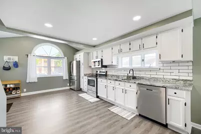 8206 Bear Creek Drive, Baltimore, MD 21222 - Photo 15