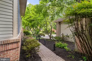 12 Stone Gate, Pikesville, MD 21208 - Photo 5