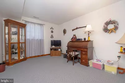 8820 Avenue B, Baltimore, MD 21219 - Photo 9