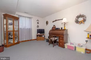 8820 Avenue B, Baltimore, MD 21219 - Photo 9