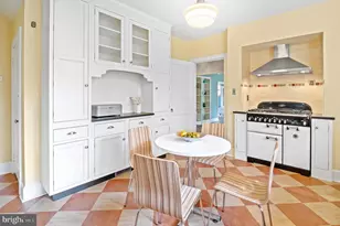 7704 Crossland Rd, Pikesville, MD 21208 - Photo 19