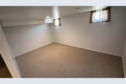 8027 Park Haven Road, Dundalk, MD 21222 - Photo 13