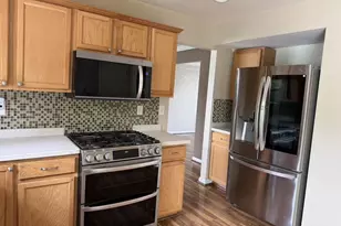 7726 Heathers Ln, Baltimore, MD 21236 - Photo 9