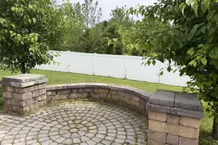 7726 Heathers Ln, Baltimore, MD 21236 - Photo 17