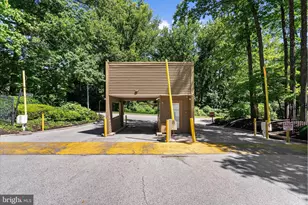 25 Tanner Ct, Baltimore, MD 21208 - Photo 57