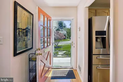 124 W Chestnut Hill Lane, Reisterstown, MD 21136 - Photo 3