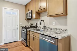 19 Warren Rd, Essex, MD 21221 - Photo 13