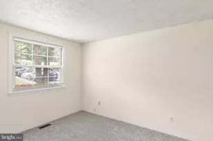 7 Castell Ct, Baltimore, MD 21236 - Photo 17