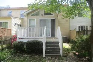 8 Rader Ct, Baltimore, MD 21234 - Photo 13