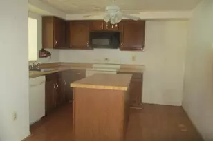 8 Rader Ct, Baltimore, MD 21234 - Photo 3