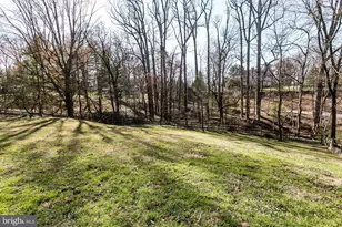 1103 Rolandvue Rd, Towson, MD 21204 - Photo 17