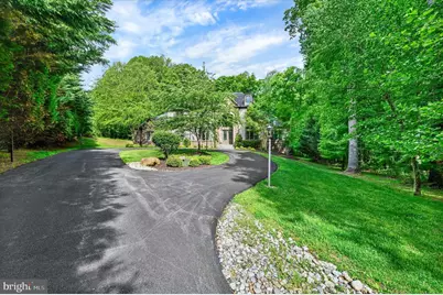 11702 Huntsworth Lane, Owings Mills, MD 21117 - Photo 5