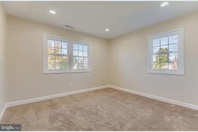 719 S Marlyn Avenue, Baltimore, MD 21221 - Photo 19