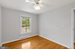 8006 Woodhaven Ct, Baltimore, MD 21237 - Photo 17