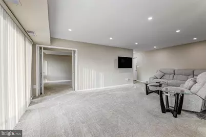 7 Slade Avenue #607, Baltimore, MD 21208 - Photo 5