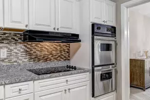 7 Slade Ave, Baltimore, MD 21208 - Photo 11