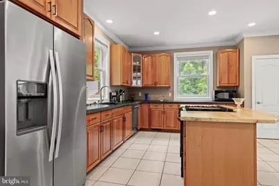 341 Central Avenue, Glyndon, MD 21071 - Photo 13