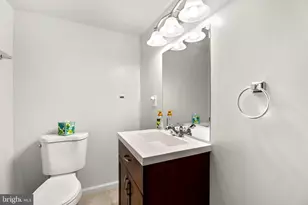 1126 Elm Rd, Baltimore, MD 21227 - Photo 27