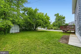 100 Clarendon Ave, Pikesville, MD 21208 - Photo 35