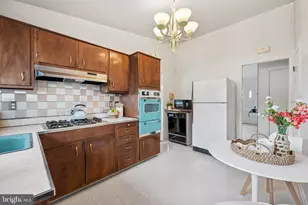 4705 Parkfield Ct, Baltimore, MD 21208 - Photo 7