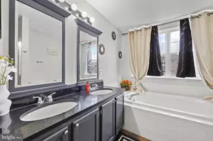 9847 Bon Haven Ln, Owings Mills, MD 21117 - Photo 9