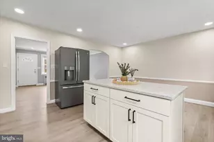 8 Enjay, Baltimore, MD 21228 - Photo 17