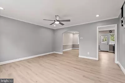 8 Enjay, Baltimore, MD 21228 - Photo 5