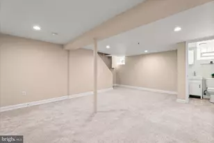 8 Enjay, Baltimore, MD 21228 - Photo 39