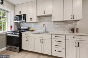 8 Enjay, Baltimore, MD 21228 - Photo 21