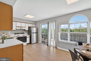 606 Marianne Ln, Baltimore, MD 21228 - Photo 7