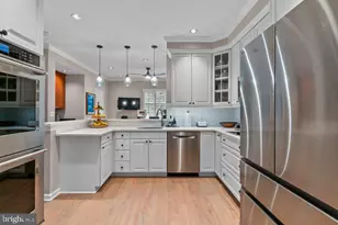 4 Hume Ct, Towson, MD 21204 - Photo 11