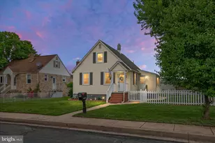 402 Bayside Dr, Baltimore, MD 21222 - Photo 1