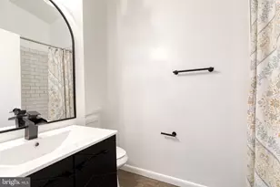 6905 Jones View Dr, Baltimore, MD 21209 - Photo 23