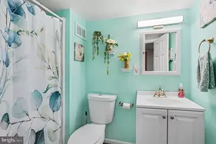9 Mavista Ave, Baltimore, MD 21222 - Photo 19
