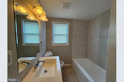1008 Foxridge Lane, Baltimore, MD 21221 - Photo 9