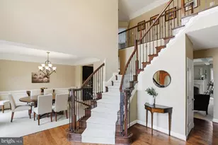 310 Lyon Ct, Baltimore, MD 21208 - Photo 5