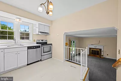 8407 Thornton Road, Lutherville Timonium, MD 21093 - Photo 11